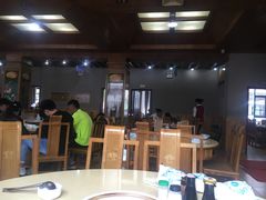 -东巴谷野生菌火锅餐厅