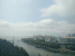 -万绿园