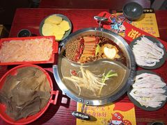 -谭鸭血老火锅(远大购物广场店)