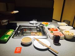 -海底捞火锅鲜切牛肉主题店(长寿路店)