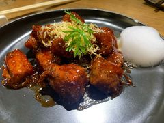 红酒泡沫牛仔粒-荟廷·晶萃(陆家嘴尚悦湾店)