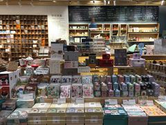 -猫的天空之城概念书店(印象城购物中心店)