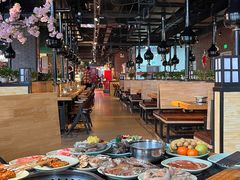 -釜御山海鲜烤肉火锅自助(新城市中心店)