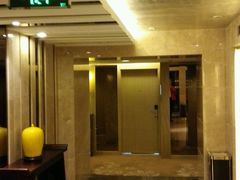 -南京双门楼宾馆(盐仓桥地铁站阅江楼店)