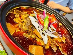 -腩得欢喜·牛腩煲火锅(万庭大厦店)