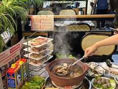 -东记炭炉·海鲜鸡煲(龙华店)