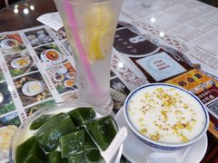 桂花姜撞奶-周大娘牛乳(旧寨古村总店)