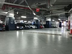 -梅赛德斯奔驰文化中心·停车场