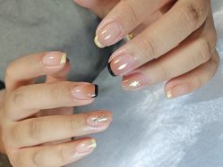 -UGIRL有个美甲