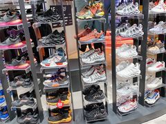 -李宁(大宁国际旗舰店)