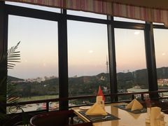 -汇泉王朝大饭店-旋转餐厅(南海路店)