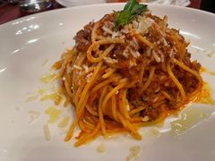 经典意大利细面配蒜味番茄酱-WOLFGANG PUCK KITCHEN & BAR(迪士尼小镇店)