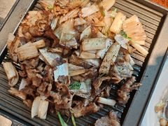 -潮界(LU·ONE凯德晶萃广场店)