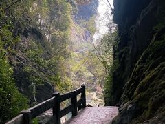 -龙水峡地缝景区