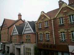 -钟书阁(松江泰晤士小镇店)