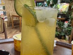 -Rabbit Cafe私房西餐甜点咖啡(栖霞路店)