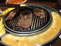 -青瓦炭韩潮烤肉(花园道店)