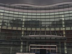 -上海跨国采购会展中心