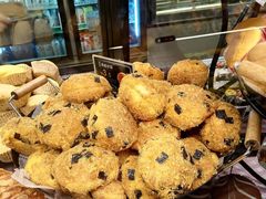 -Caidie Bakery采蝶轩(百越店)