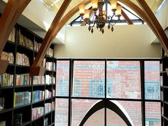 拐角-钟书阁(松江泰晤士小镇店)