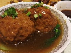 狮子头-巢香扣肉馆