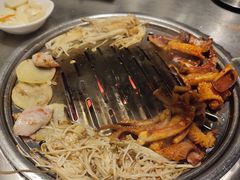 鱿鱼-韩聚屋韩国烤肉餐厅(新北万达店)