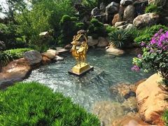 -七彩云南古滇温泉山庄
