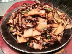 -老街坊美食汇(玉兰大街店)