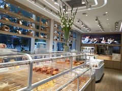 面包甜点陈列柜-好利来(清华南门店)