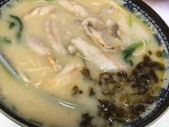 -明呈黄鱼面馆(斜土路店)