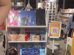 -浣熊唱片店(上海影城店)