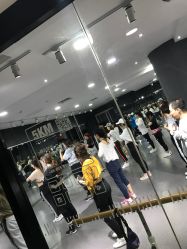 -5KM舞蹈街舞工作室
