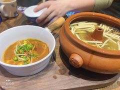 野生菌竹荪汽锅鸡-雀舞云南菜(乐客城店)