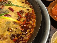 -四小区火锅·巷子里的重庆火锅(花照壁店)