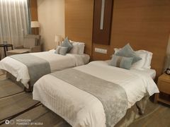 -海创大连科技交流中心(海事大学地铁站店)