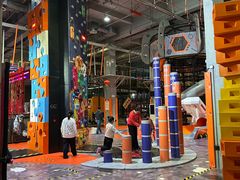 -嗨翻Hi-Fun竞技主题乐园·蹦床亲子生日轰趴(国光1937店)