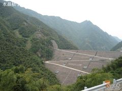 -藏龙百瀑风景区