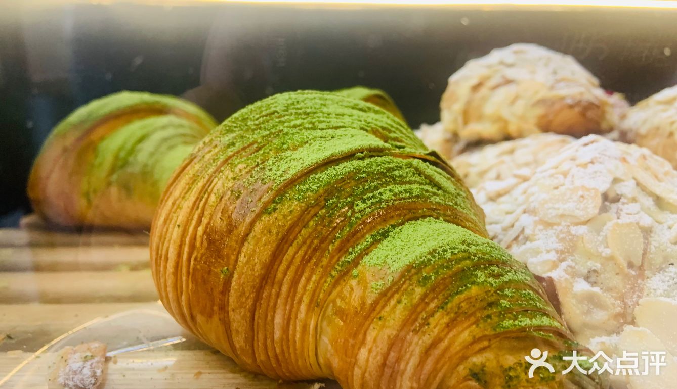 一家可颂🥐旗舰店
