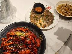 红葱脆骨炒饭-肥肥虾庄·金牌油焖大虾(沙湖店)