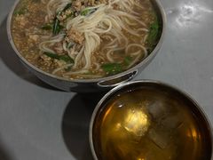 -正宗杨记普洱酸醋米线(总店)