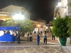 -佛罗伦萨小镇广佛名品奥特莱斯(疏港路店)