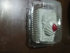 鲜奶小方蛋糕-红宝石·鲜奶小方·海派西点房(南丹店)