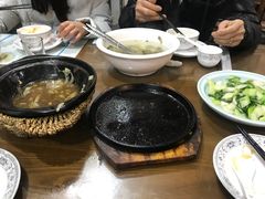 -临街徽菜馆·正宗黄山味