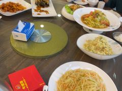 -今鲜源酒店·海鲜锅贴青岛菜(新湛路店)