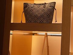 -LV路易威登(贵和购物中心店)