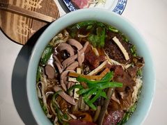 -镇南锅盖面馆(解放路店)