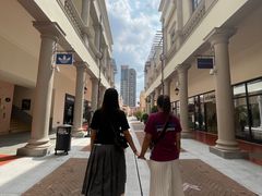 -佛罗伦萨小镇广佛名品奥特莱斯(疏港路店)