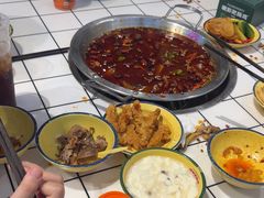 -晓彭肥肠鸡·泡椒鸡火锅(水木天地店)