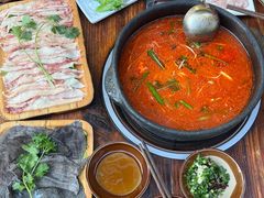 -贵厨酸汤牛肉(花果园国际中心店)
