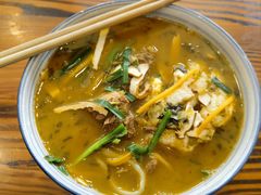 招牌牛肉面-陈八两面家(华孚写字楼店)
